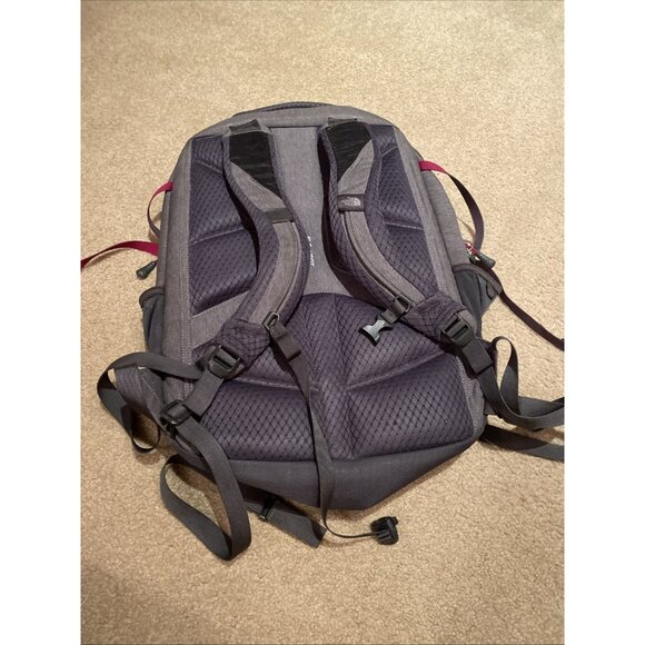 The North Face Recon Women’s Backpack Gray Pink Trim Laptop Pockets Purple - Picture 9 of 10